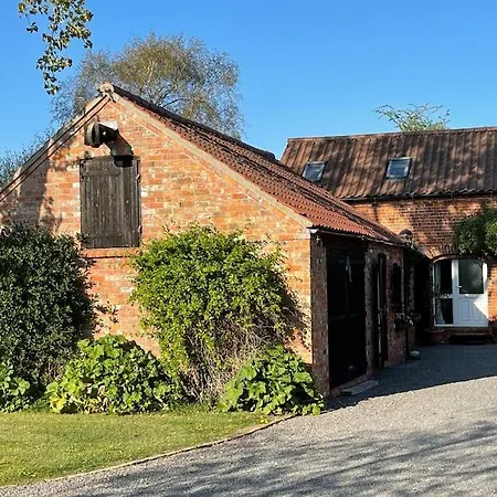 The Barn At Whitehouse Farm 18Th Century 3 Bed Barn- Beautifully Converted Frithville Exterior photo