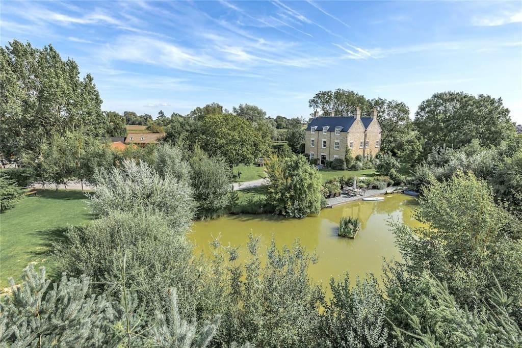 The Barn At Whitehouse Farm 18th Century 3 Bed Barn- Beautifully Converted * Frithville