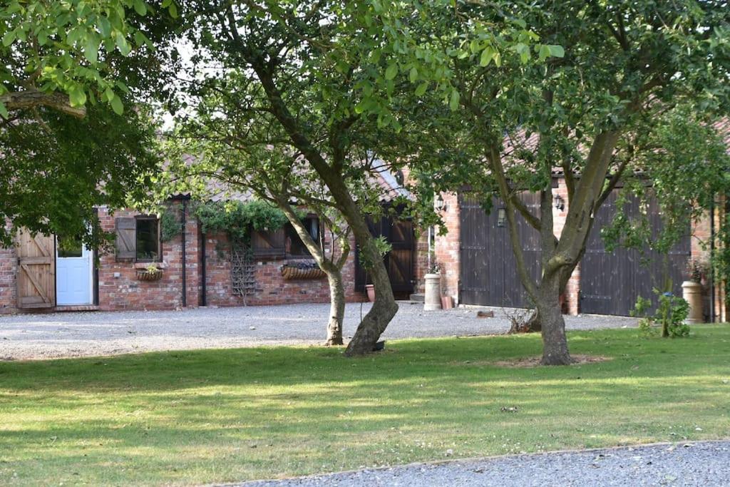 The Barn At Whitehouse Farm 18th Century 3 Bed Barn- Beautifully Converted Holiday home Frithville